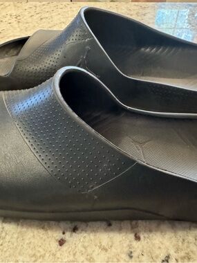 Nike Men's Black Slides - Jordan Posts